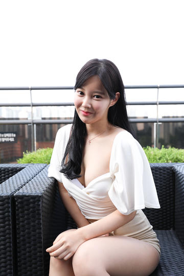 驼路神卦女